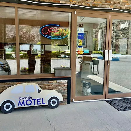 Riverside Motel Cache Creek-2